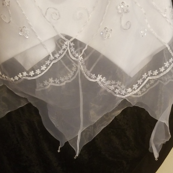 Wedding Drss - Picture 2 of 8